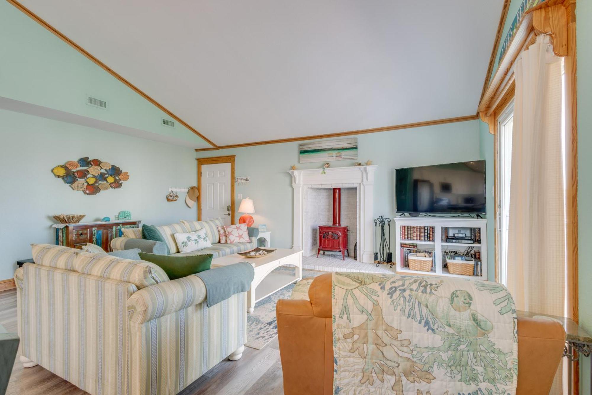 Coastal Home With Deck And Outdoor Shower Kill Devil Hills Εξωτερικό φωτογραφία